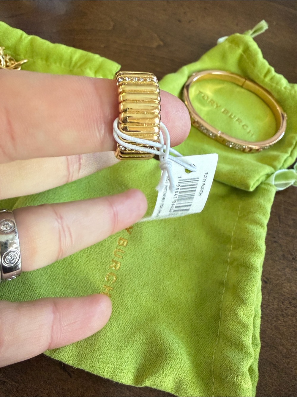 Tory Burch Gold Ribbed Logo Accent Ring - Picture 3 of 6